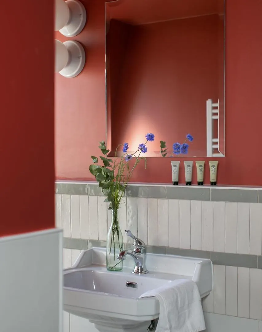 La Planque Hotel Paris France